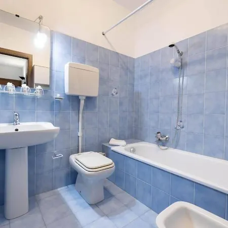 Charming 3-bedroom In With Free Parking Apartman Riccione